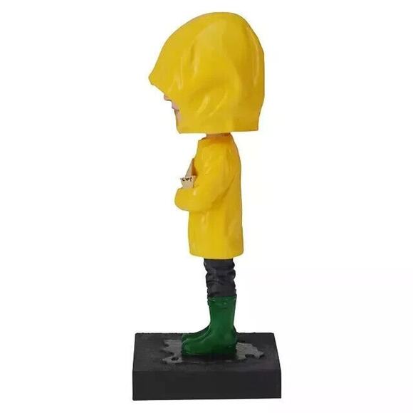 Spirit Exclusive Royal Bobbles It - Georgie Missing Arm Bobblehead Statue - Picture 3 of 6
